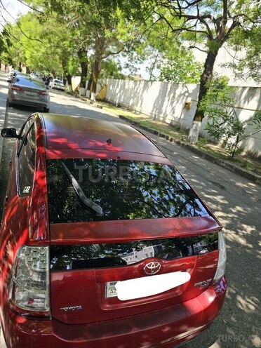 Toyota Prius-4