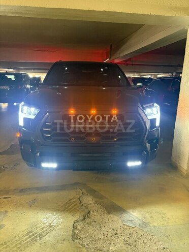Toyota Sequoia-4