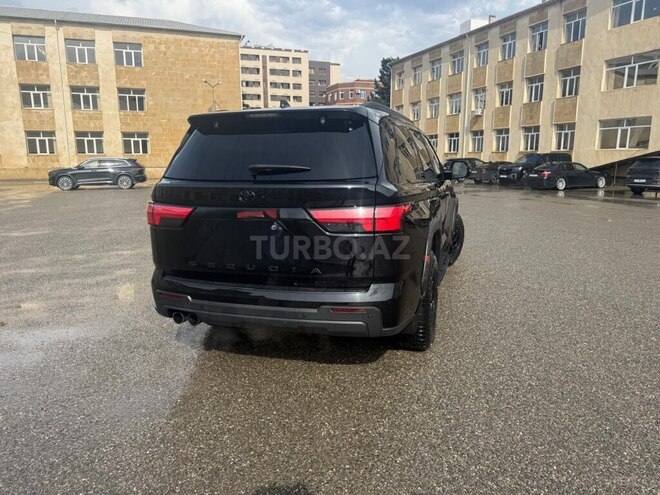 Toyota Sequoia-5