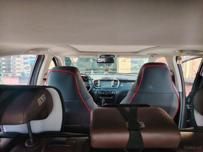 Kia Sorento-11