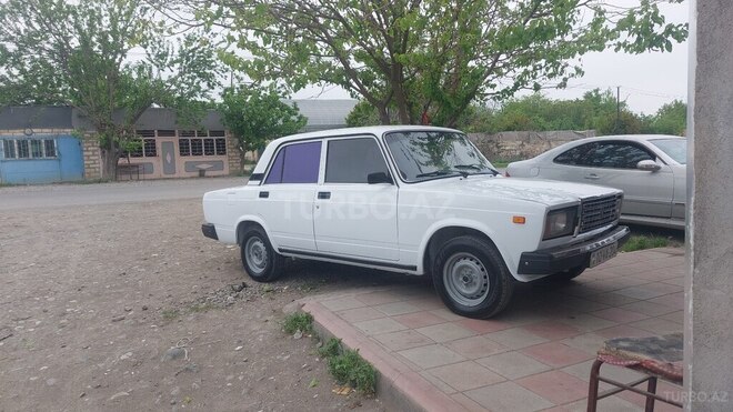 LADA (VAZ) 2107-1
