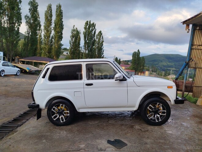 LADA (VAZ) Niva-4