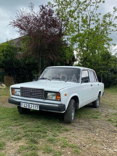LADA (VAZ) 2107-1