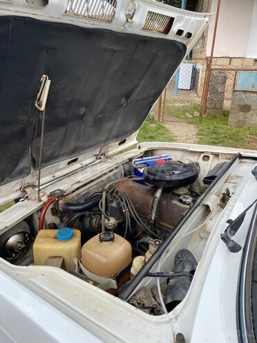LADA (VAZ) 2107-8