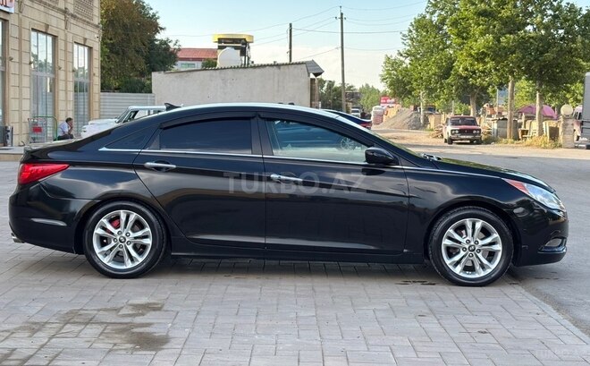 Hyundai Sonata-3