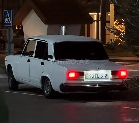 LADA (VAZ) 2107-4