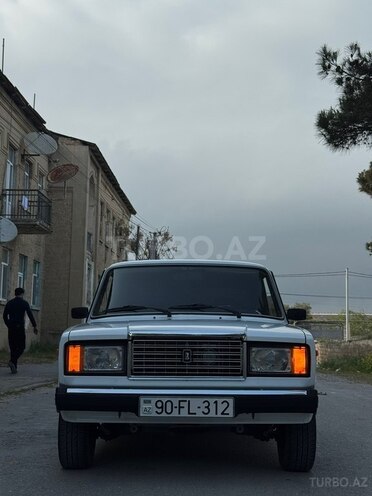 LADA (VAZ) 2107-1