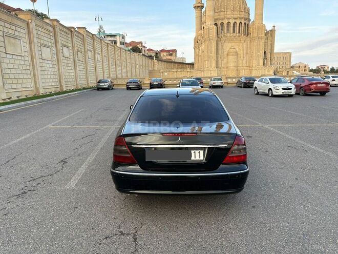 Mercedes E 220-9