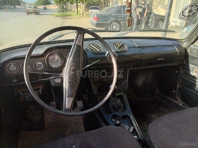 LADA (VAZ) 2106-7