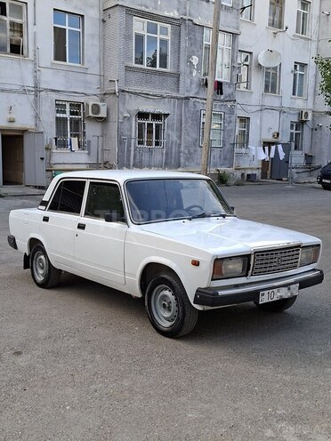 LADA (VAZ) 2107-2