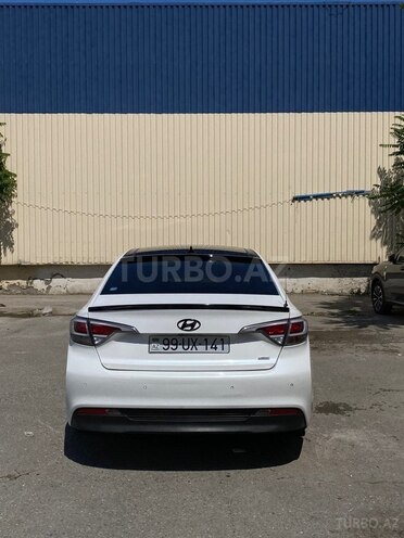 Hyundai Sonata-7