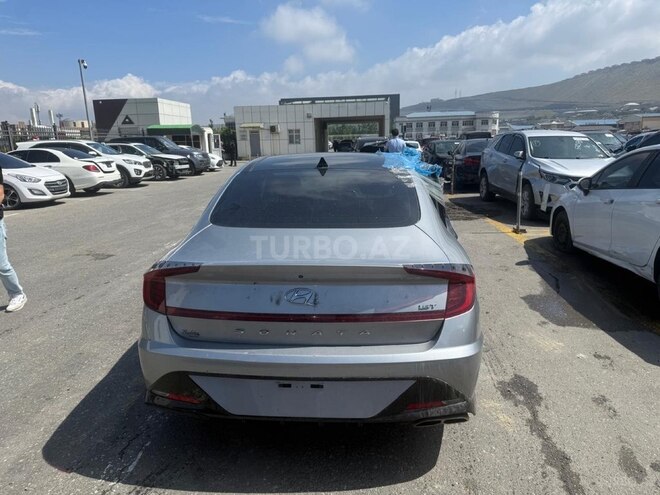 Hyundai Sonata-2