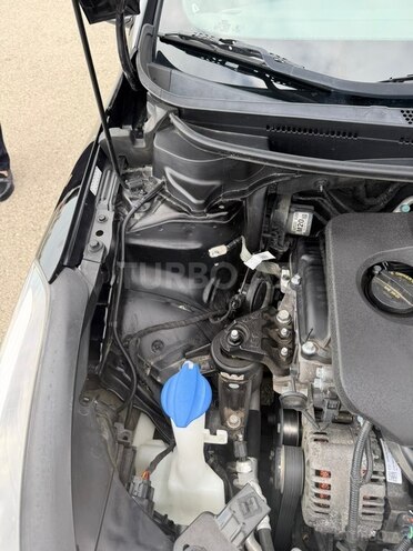 Kia Forte-11