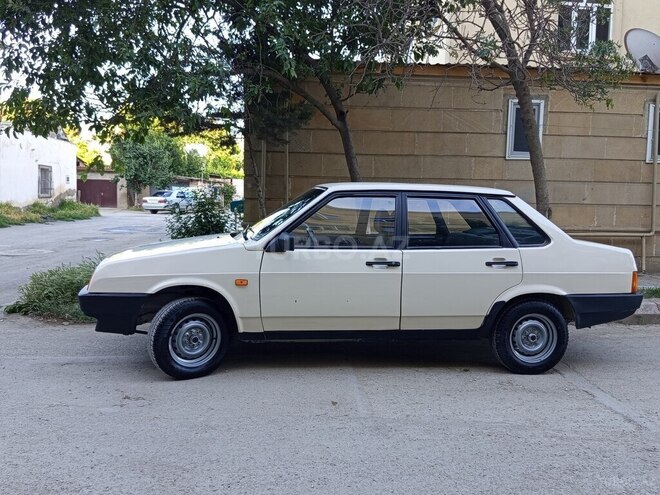 LADA (VAZ) 21099-9