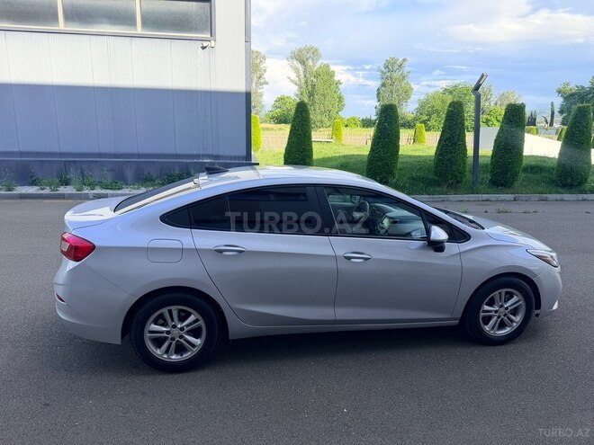 Chevrolet Cruze-4