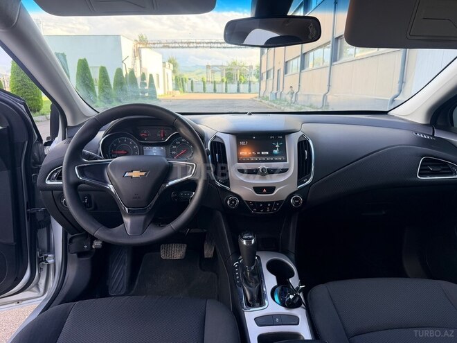 Chevrolet Cruze-8
