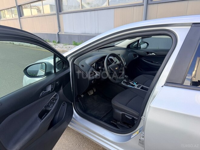 Chevrolet Cruze-7