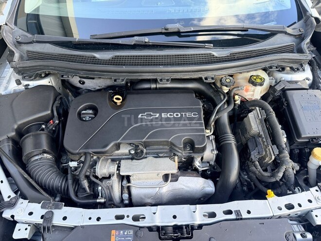 Chevrolet Cruze-11