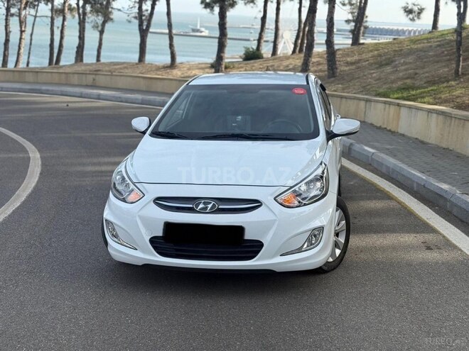 Hyundai Accent-1