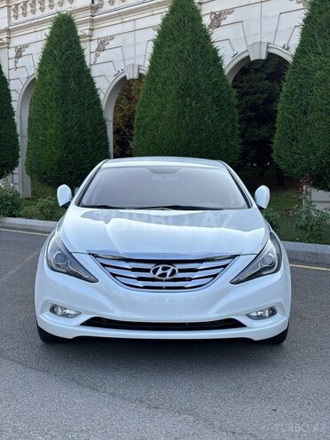 Hyundai Sonata-1