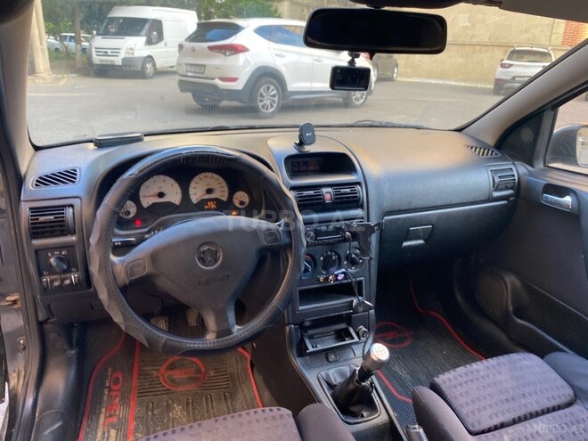 Opel Astra-9