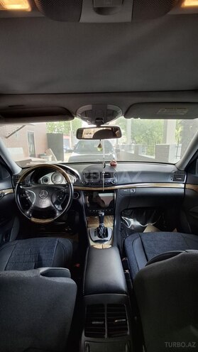 Mercedes E 280-3