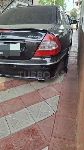 Mercedes E 280-7