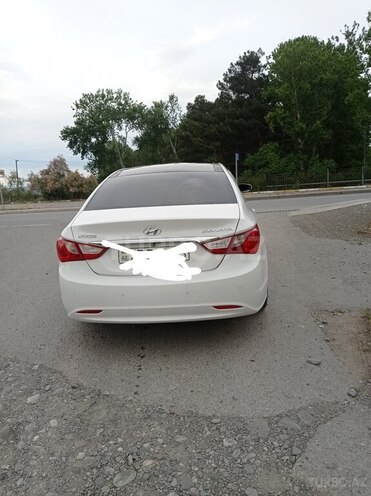 Hyundai Sonata-3