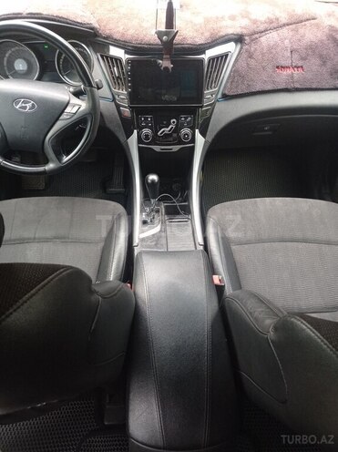 Hyundai Sonata-7