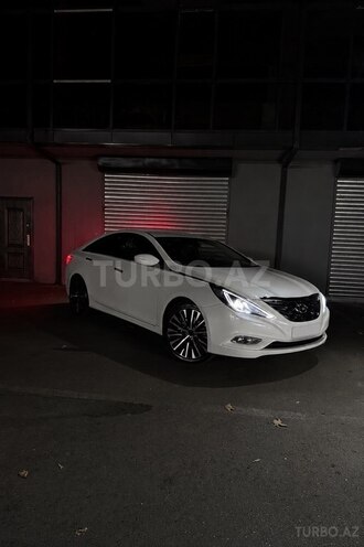Hyundai Sonata-8