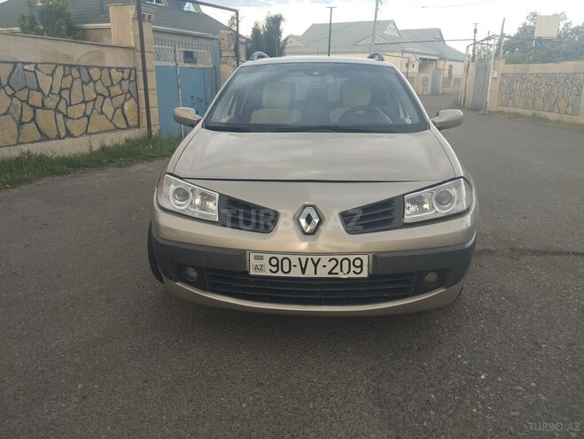 Renault Megane-10