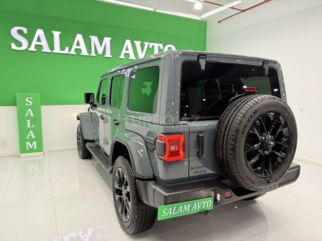 Jeep Wrangler-4