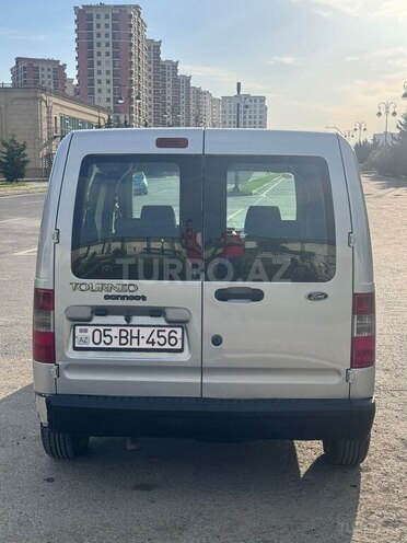 Ford Tourneo Connect-2