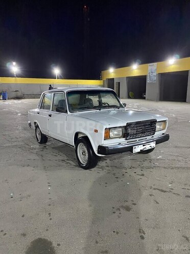 LADA (VAZ) 2107-2