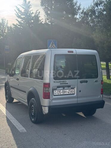 Ford Tourneo Connect-9