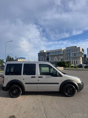 Ford Tourneo Connect-10