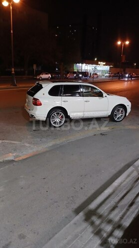 Porsche Cayenne Turbo S-2