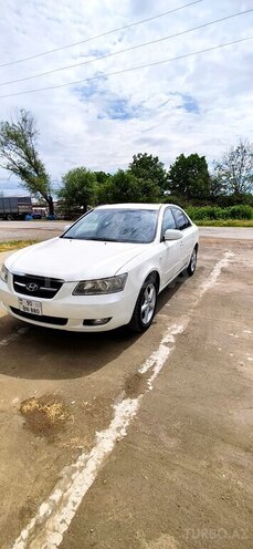 Hyundai Sonata-1