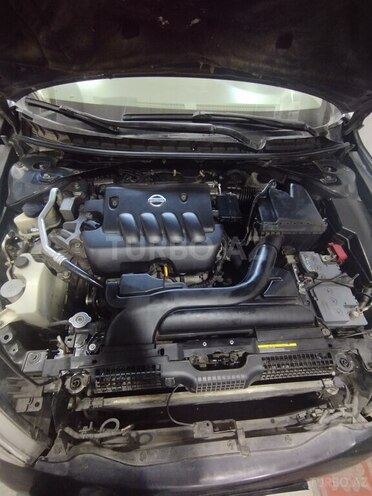 Nissan Teana-12