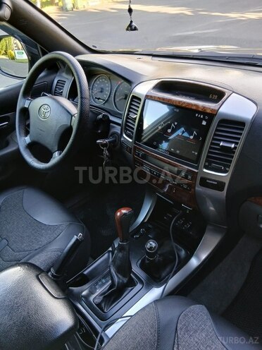 Toyota Land Cruiser Prado-3