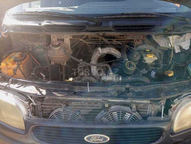 Ford Transit-6