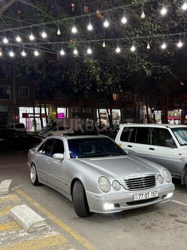Mercedes E 280-2