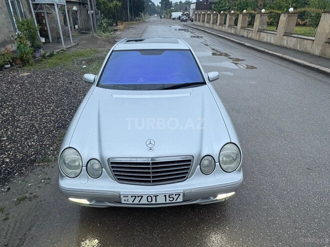 Mercedes E 280-5