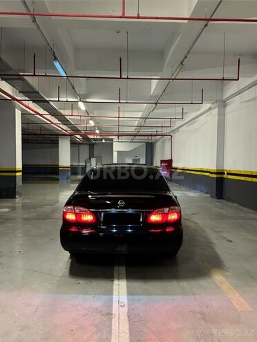 Nissan Maxima-5