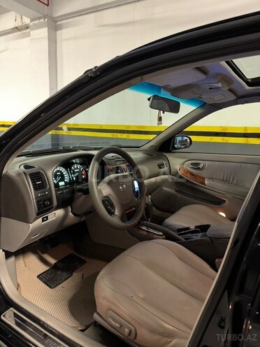 Nissan Maxima-15