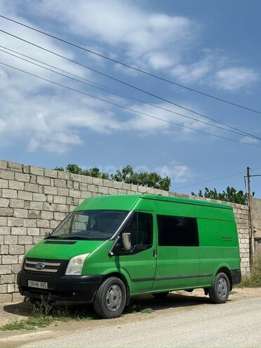 Ford Transit-3