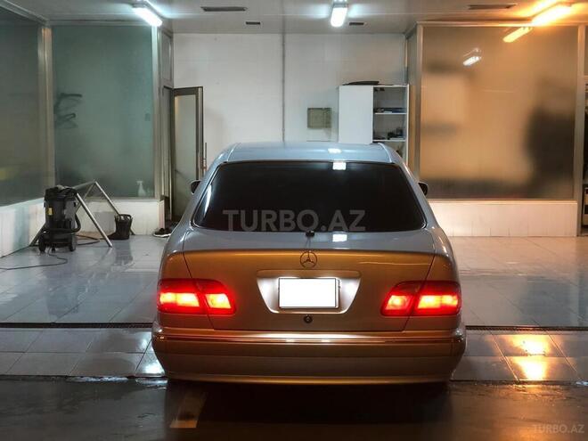 Mercedes E 240-9