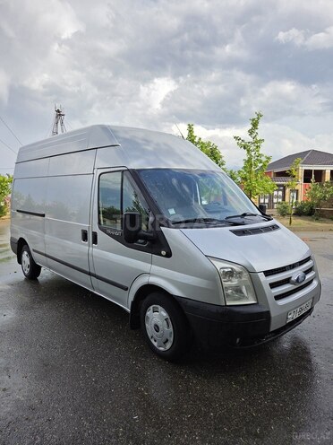 Ford Transit-2