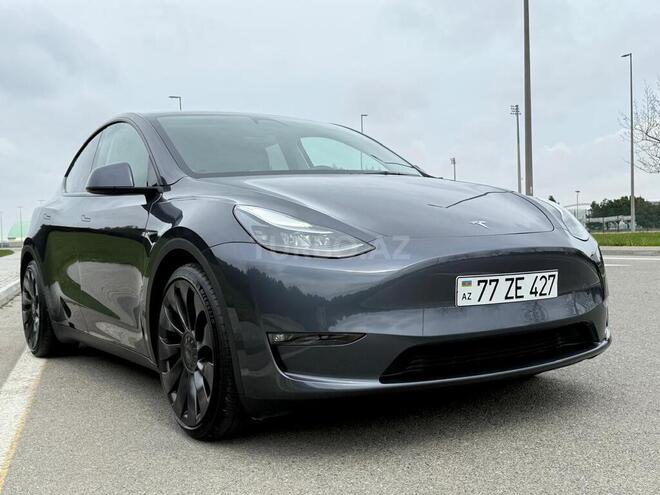 Tesla Model Y-10