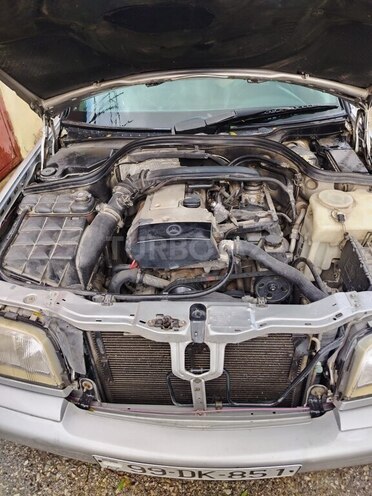 Mercedes C 180-8